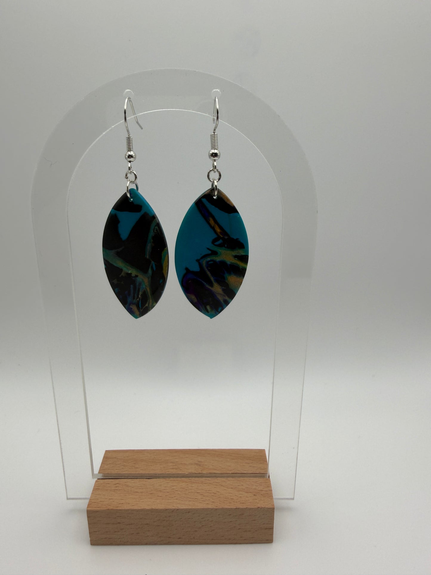 Undercurrent- Necklace and Earring Set