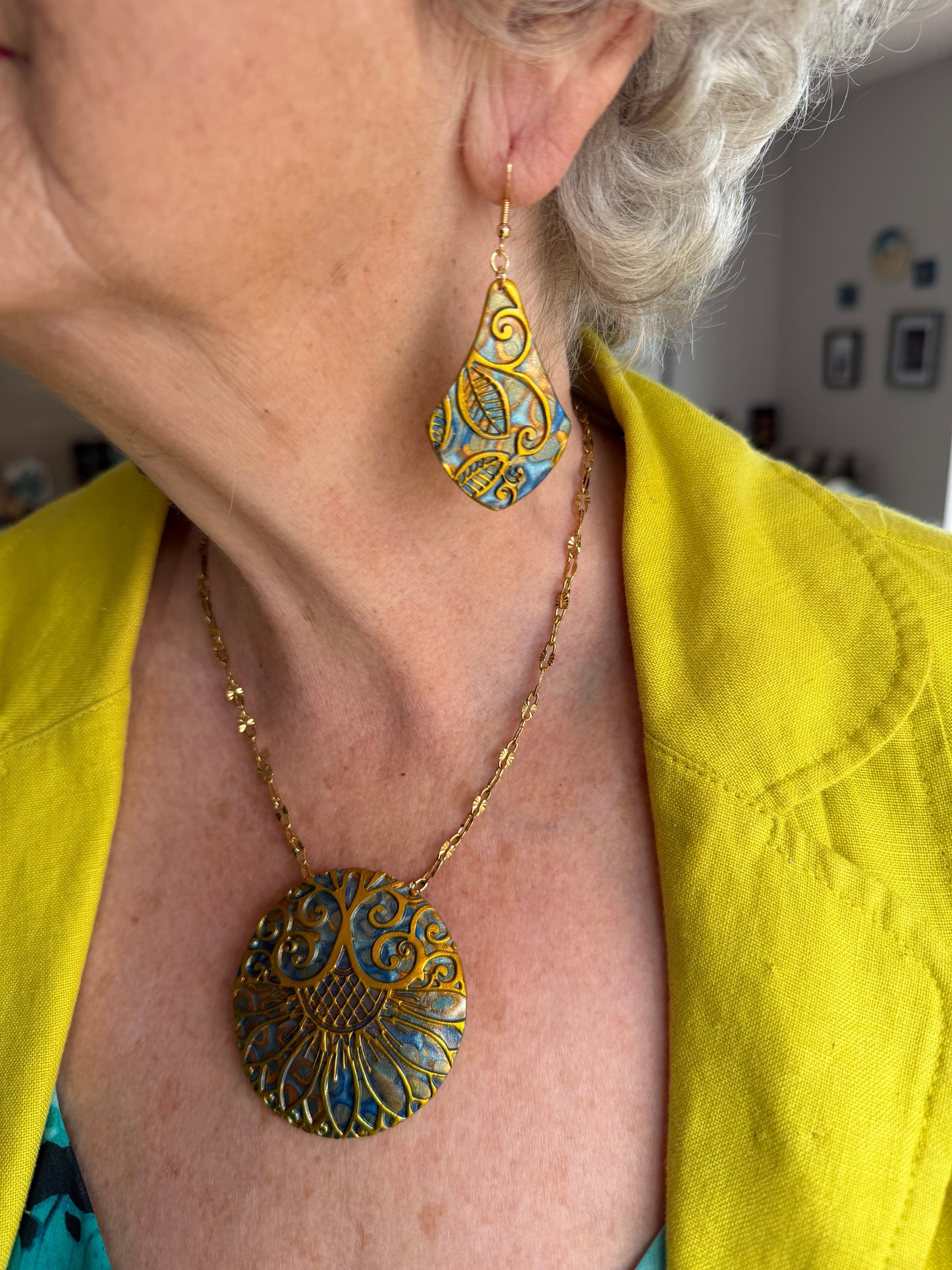 GILDED CANOPY - Necklace & Earrings Set