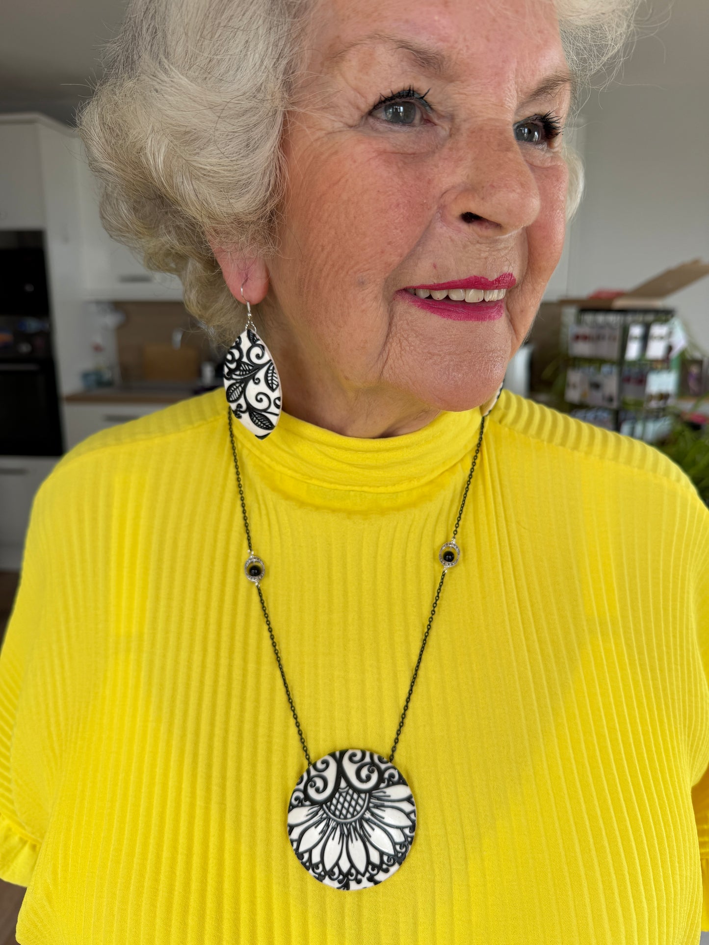 Monochrome Bloom - Necklace and Earring Set