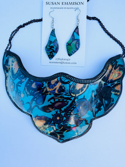Coral Canopy - Gorget and Earring Set