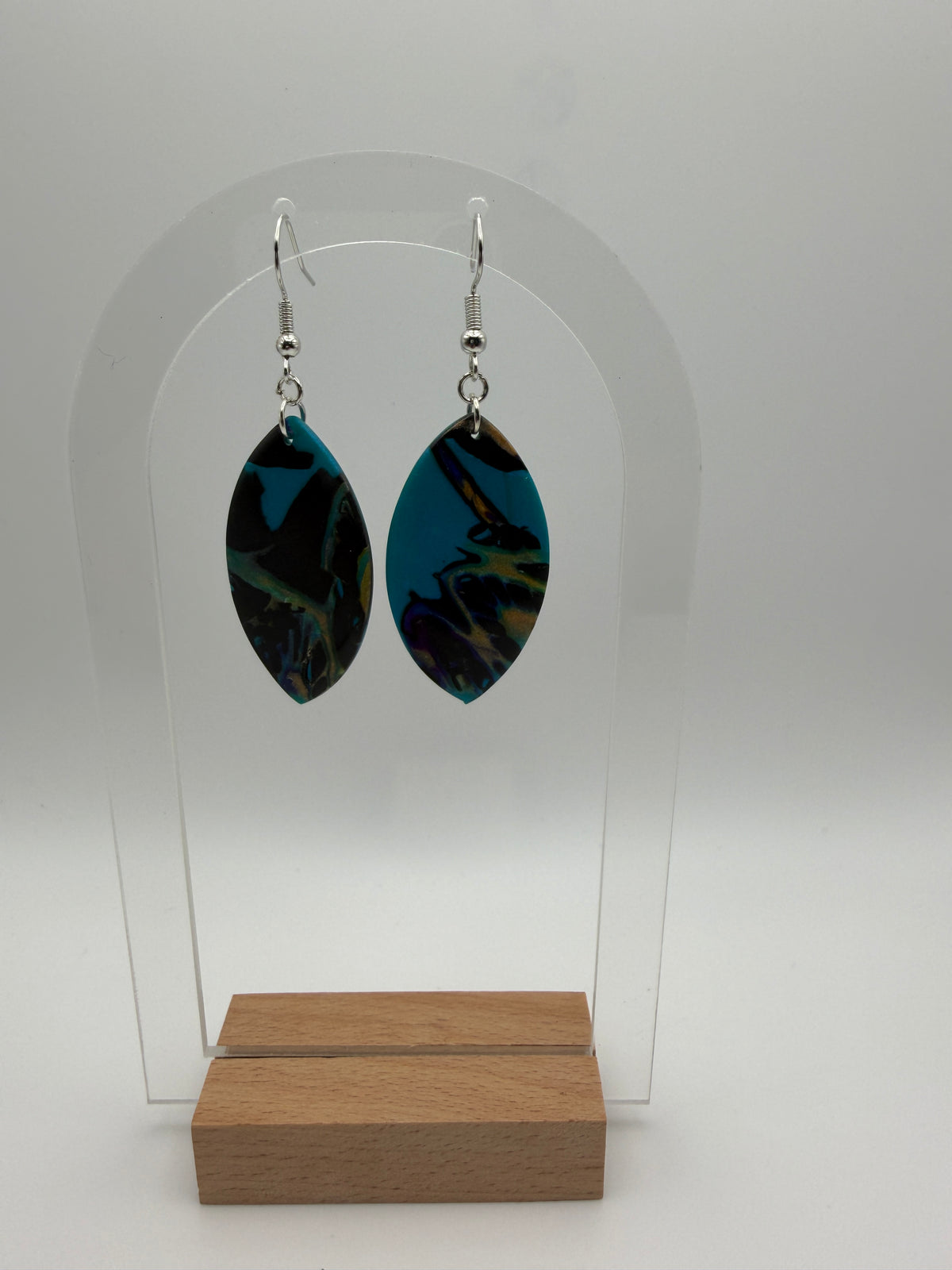 Undercurrent- Necklace and Earring Set