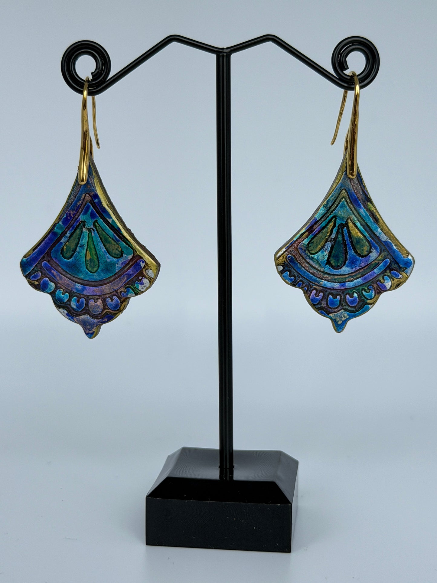 Iris – Gilded Arabesque Collection